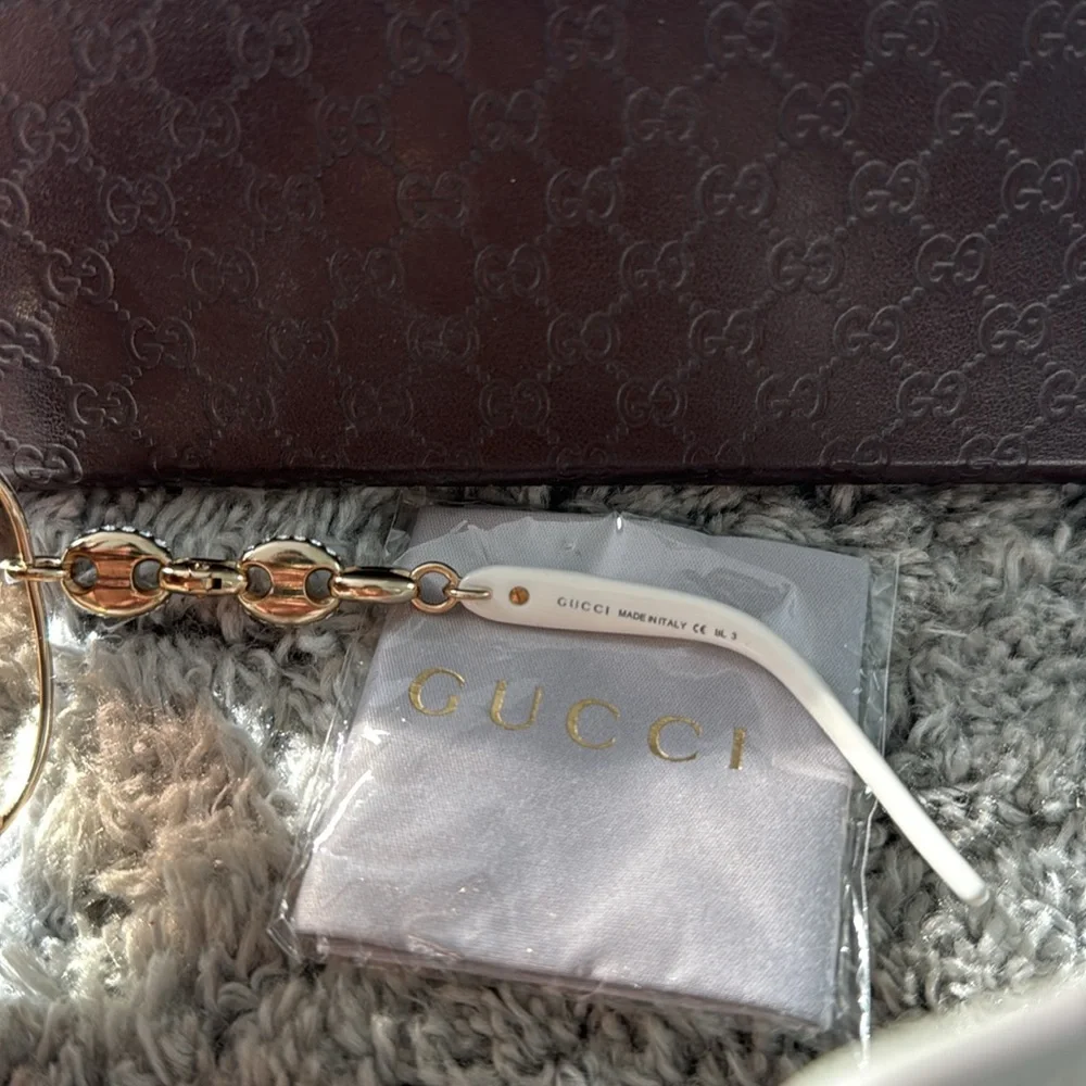 Gucci brand sunglasses. Color white with light tan lenses. - Picture 8 of 10